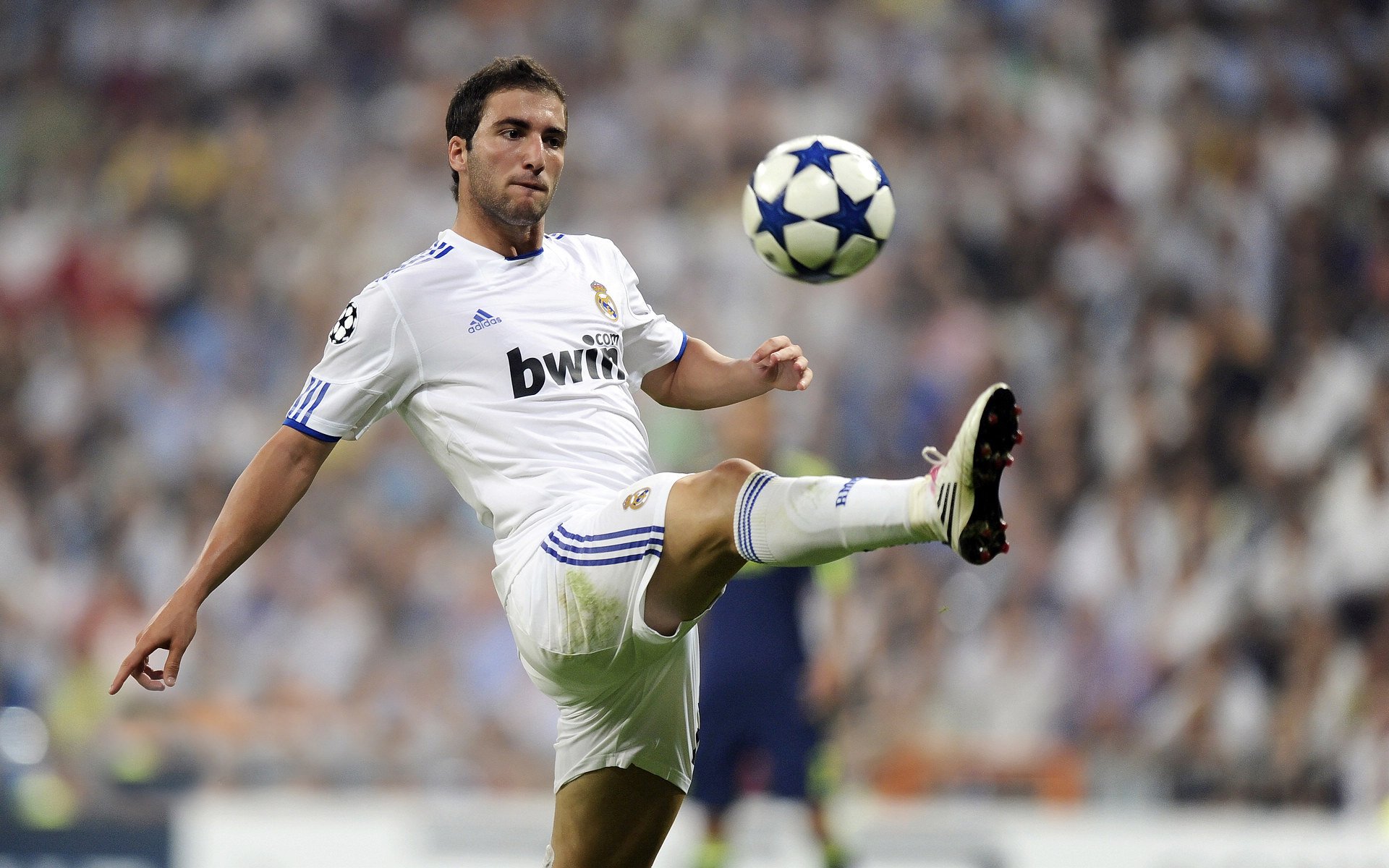 “球迷投票：最震撼比赛瞬间”，mvp球迷投票